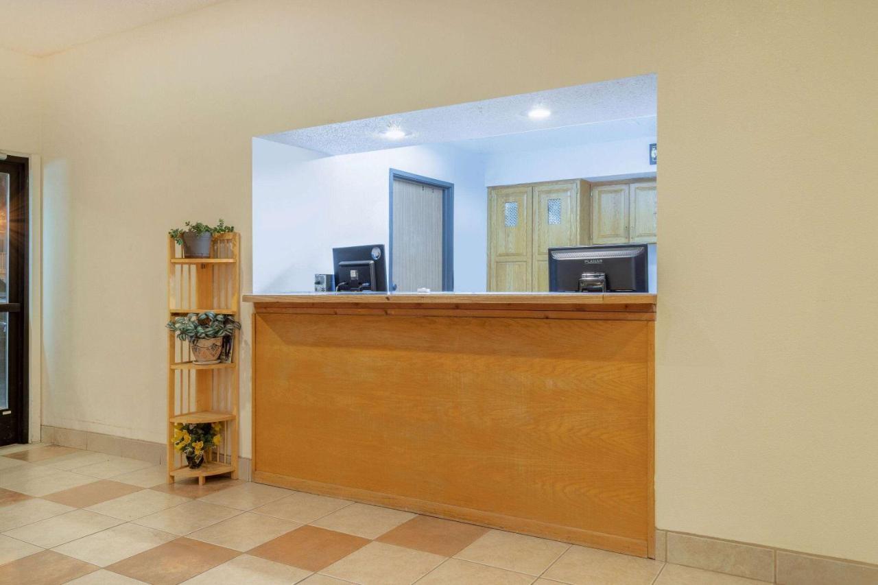 Super 8 By Wyndham 3*