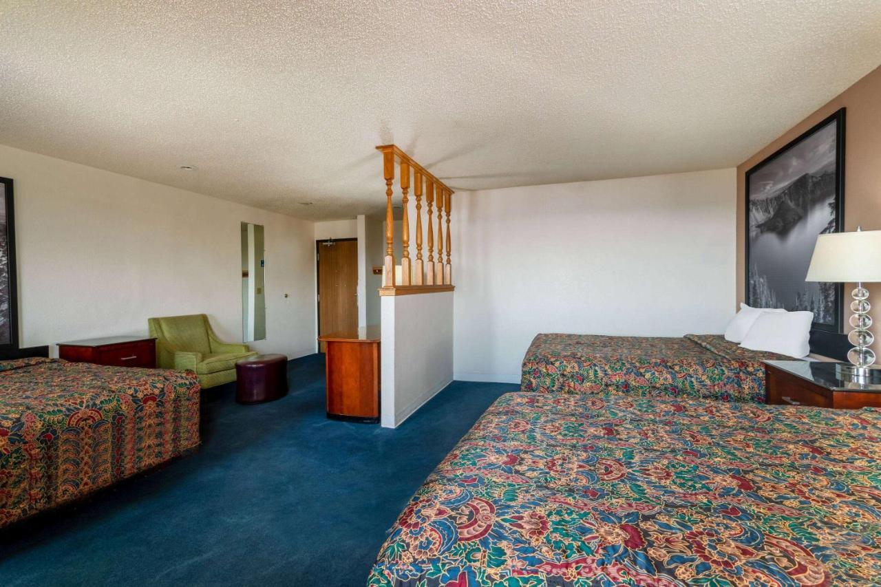 Super 8 By Wyndham 3* Pendleton