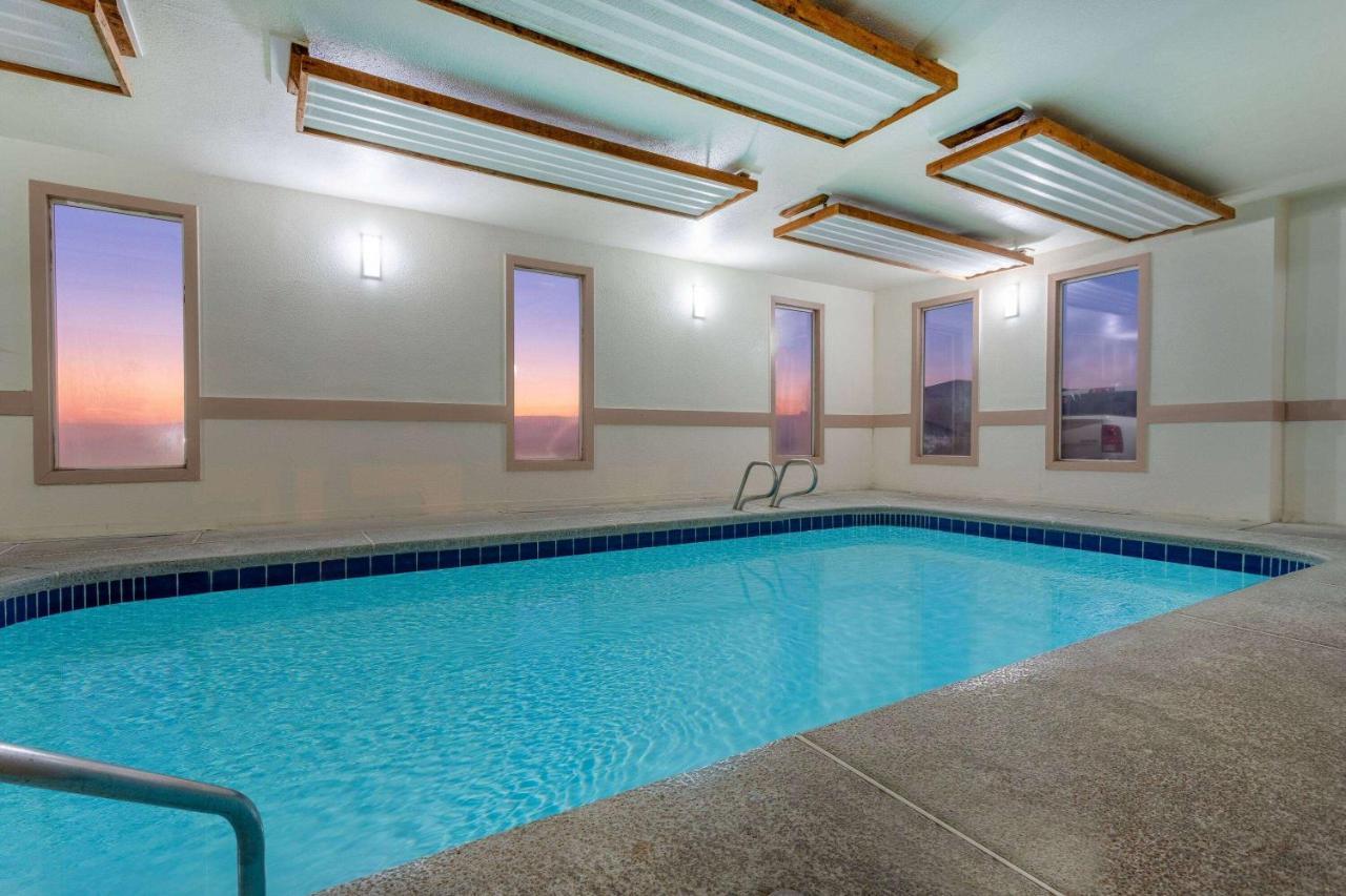 Motel Super 8 By Wyndham 3*